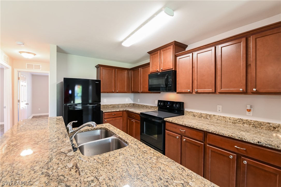1606 SW 27th TER