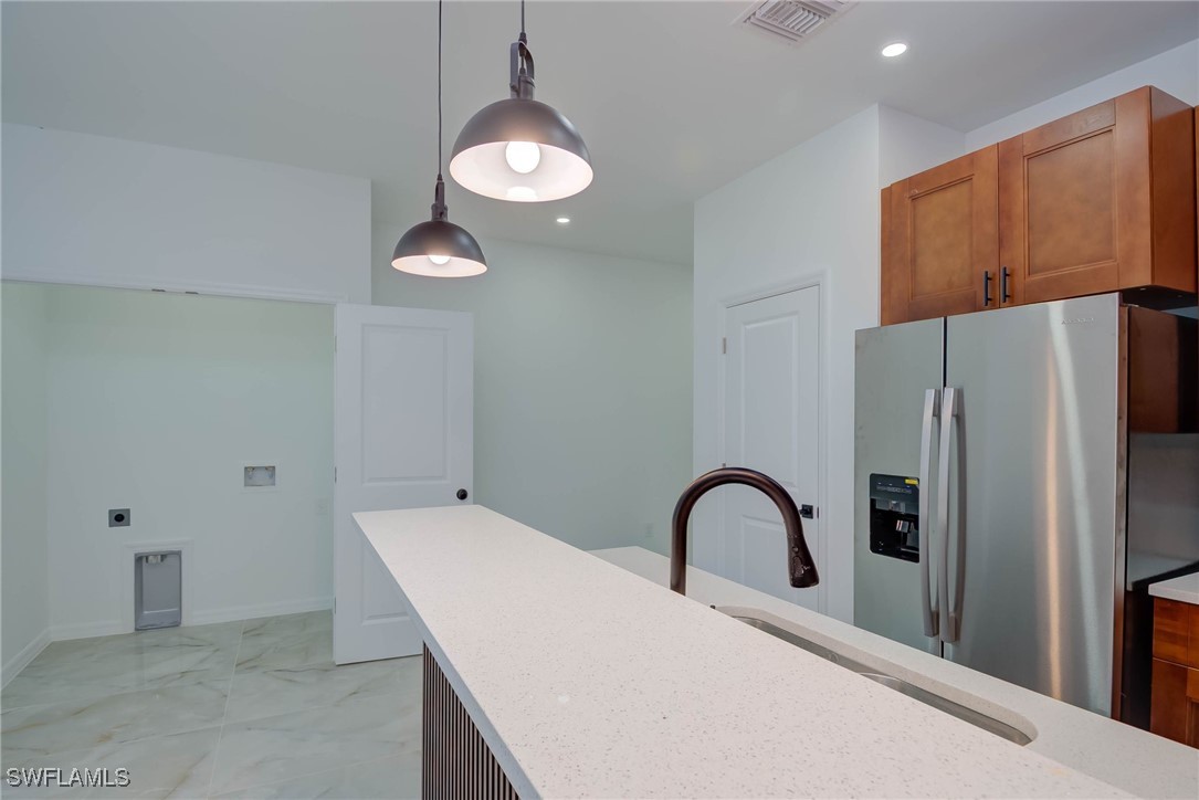 812 Jaguar BLVD