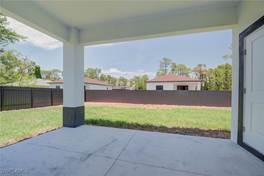 812 Jaguar BLVD