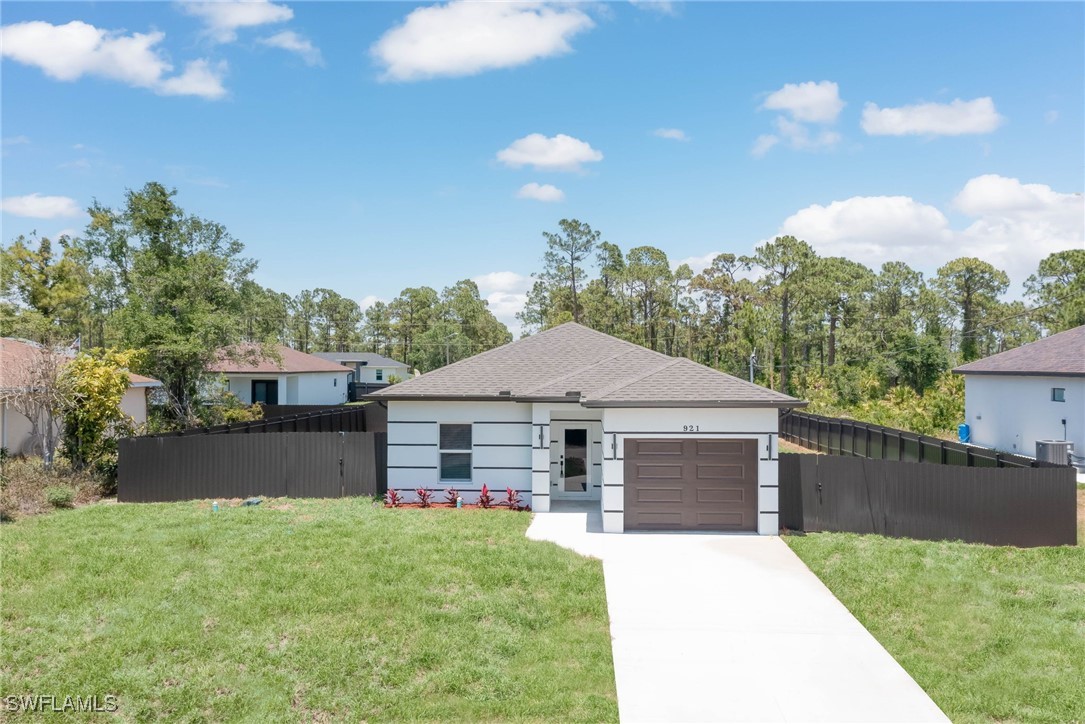 812 Jaguar BLVD