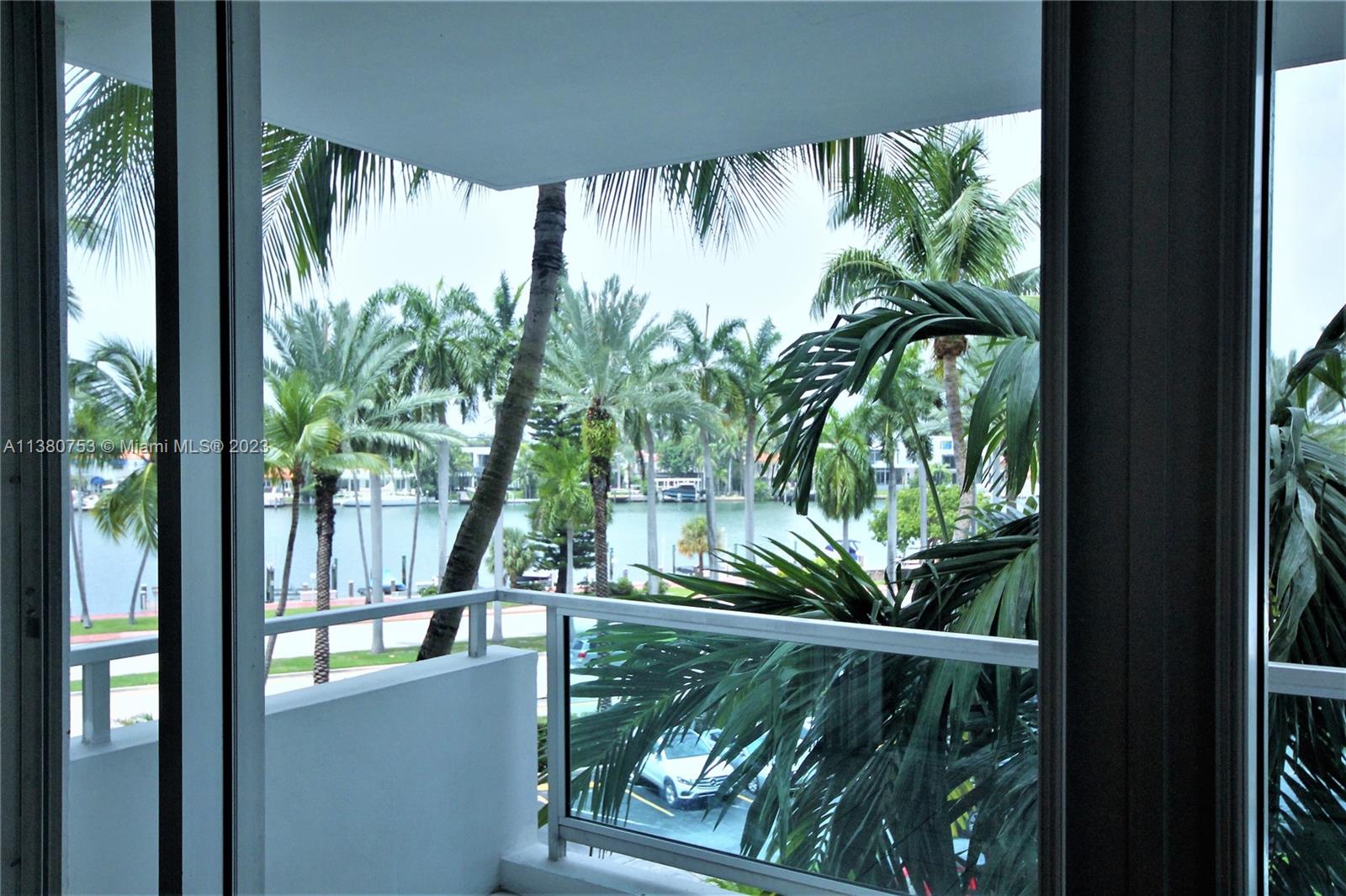 5151 Collins Ave # 422