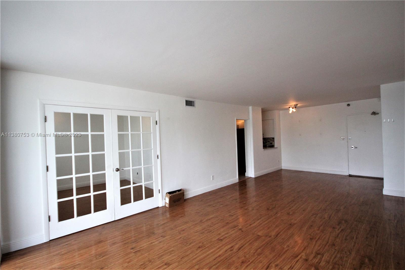 5151 Collins Ave # 422