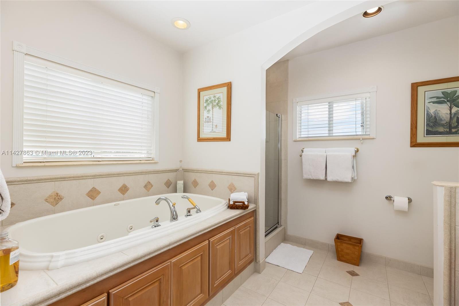 119 Harbor Dr & Adjacent Lot
