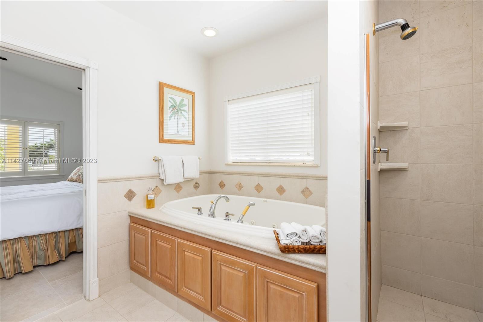 119 Harbor Dr & Adjacent Lot