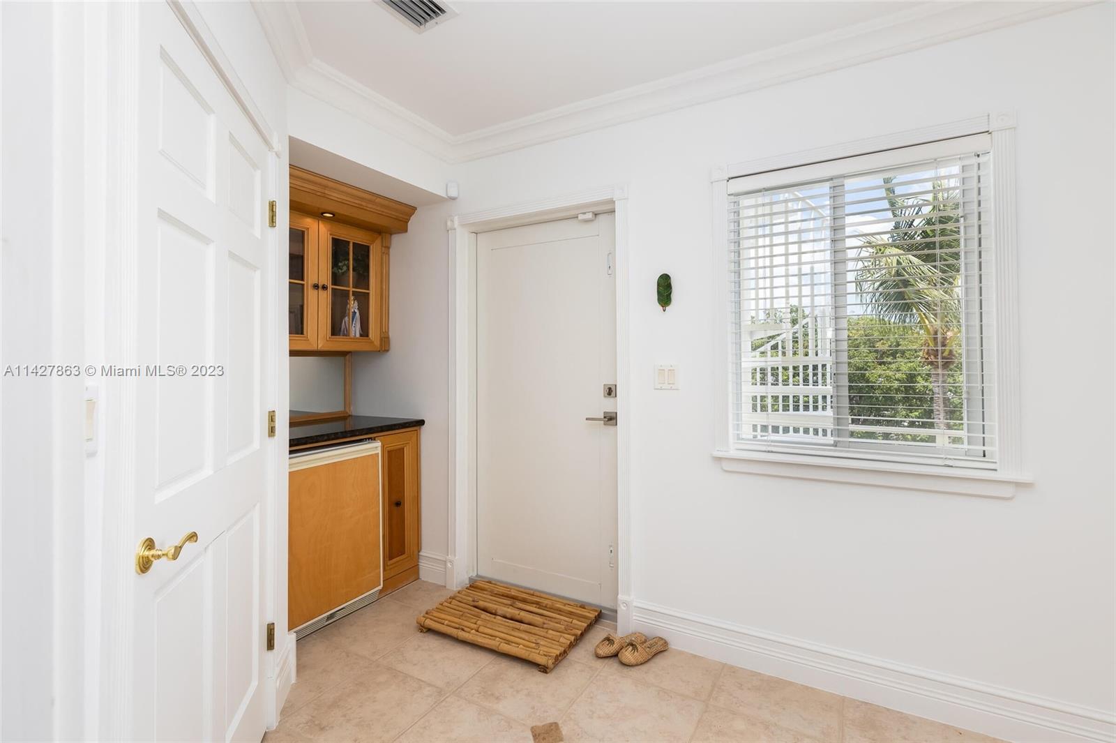 119 Harbor Dr & Adjacent Lot