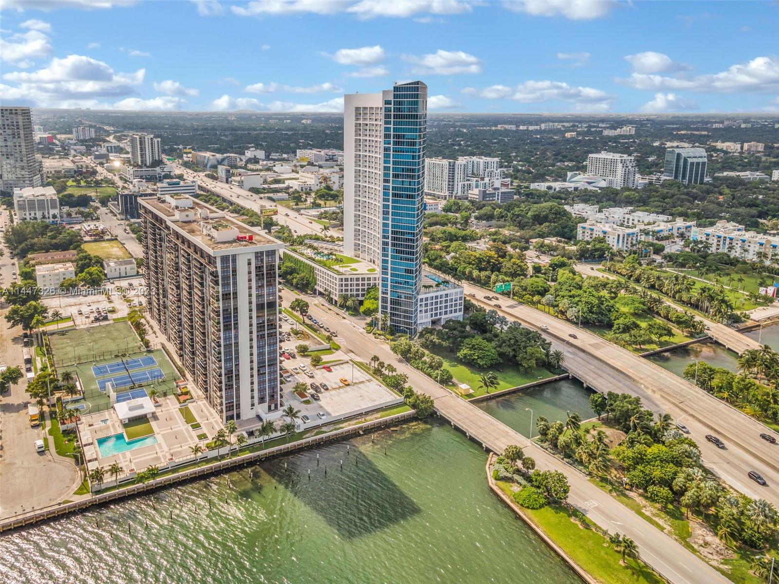 601 NE 36th St # 2411