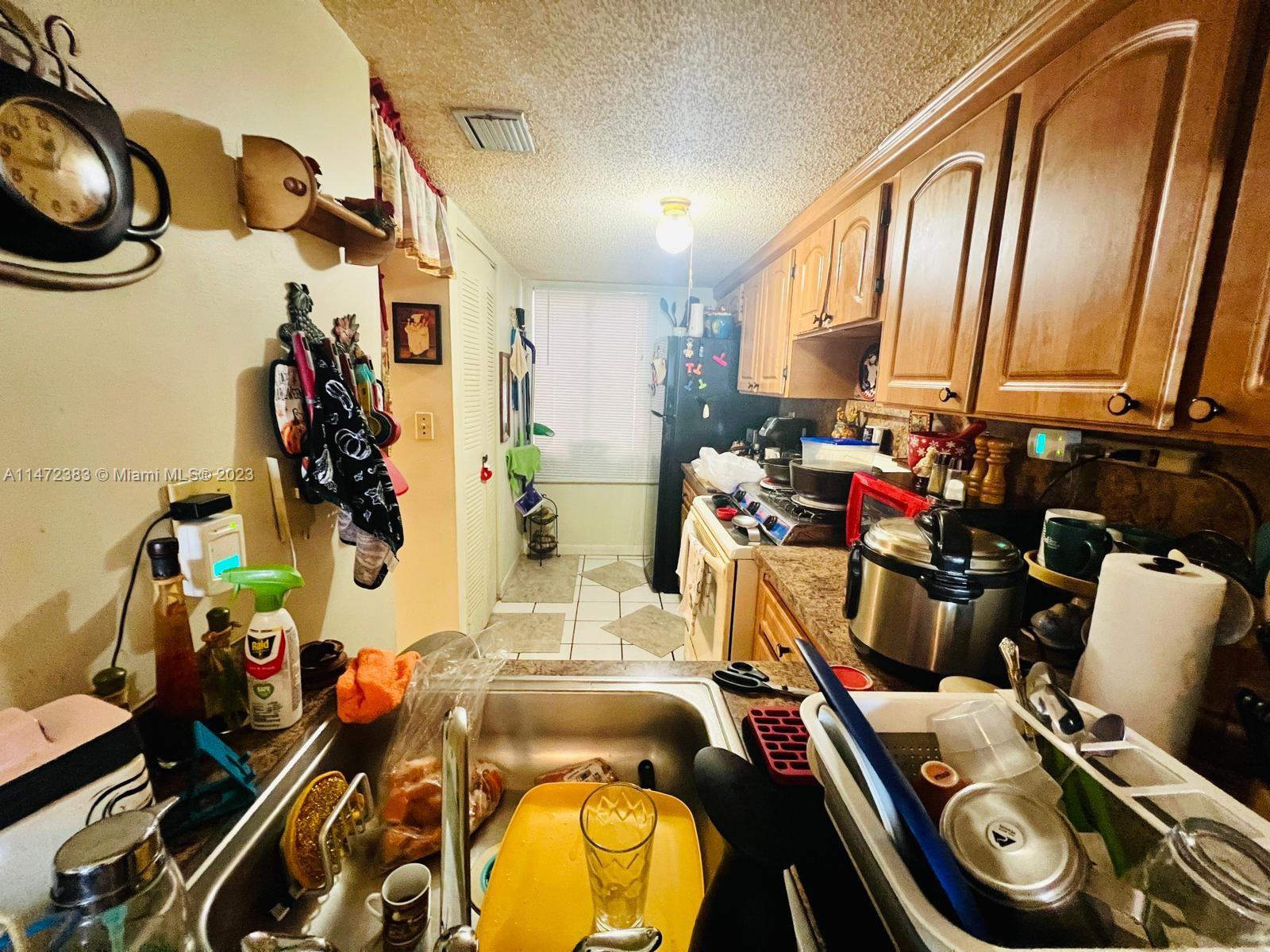 9917 W Okeechobee Rd # 207 Unit: 3-207