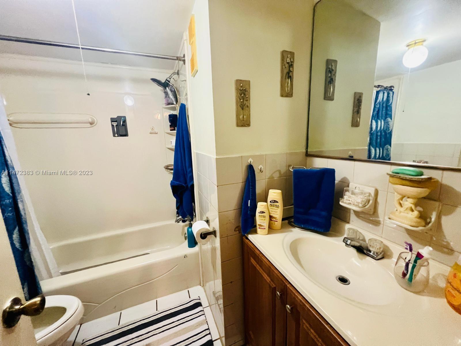 9917 W Okeechobee Rd # 207 Unit: 3-207