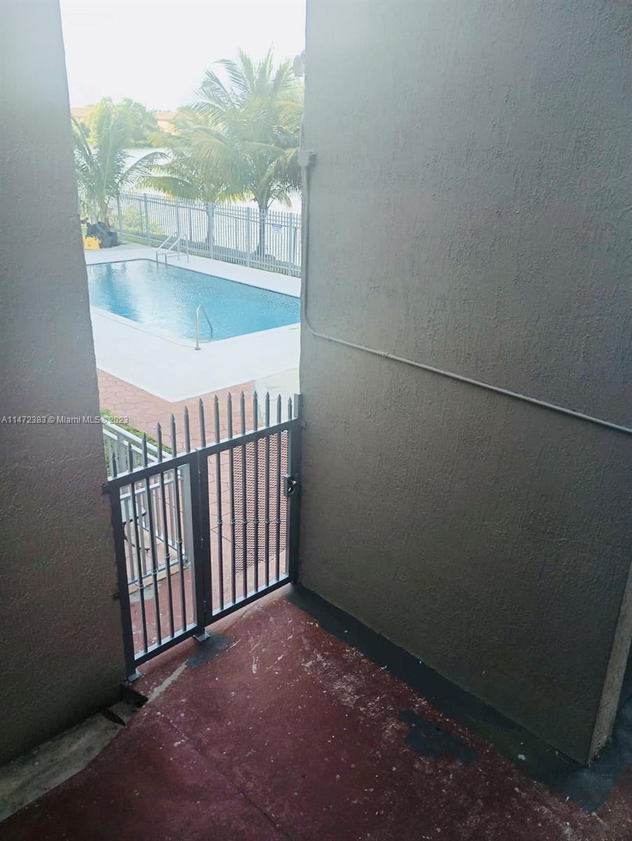 9917 W Okeechobee Rd # 207 Unit: 3-207