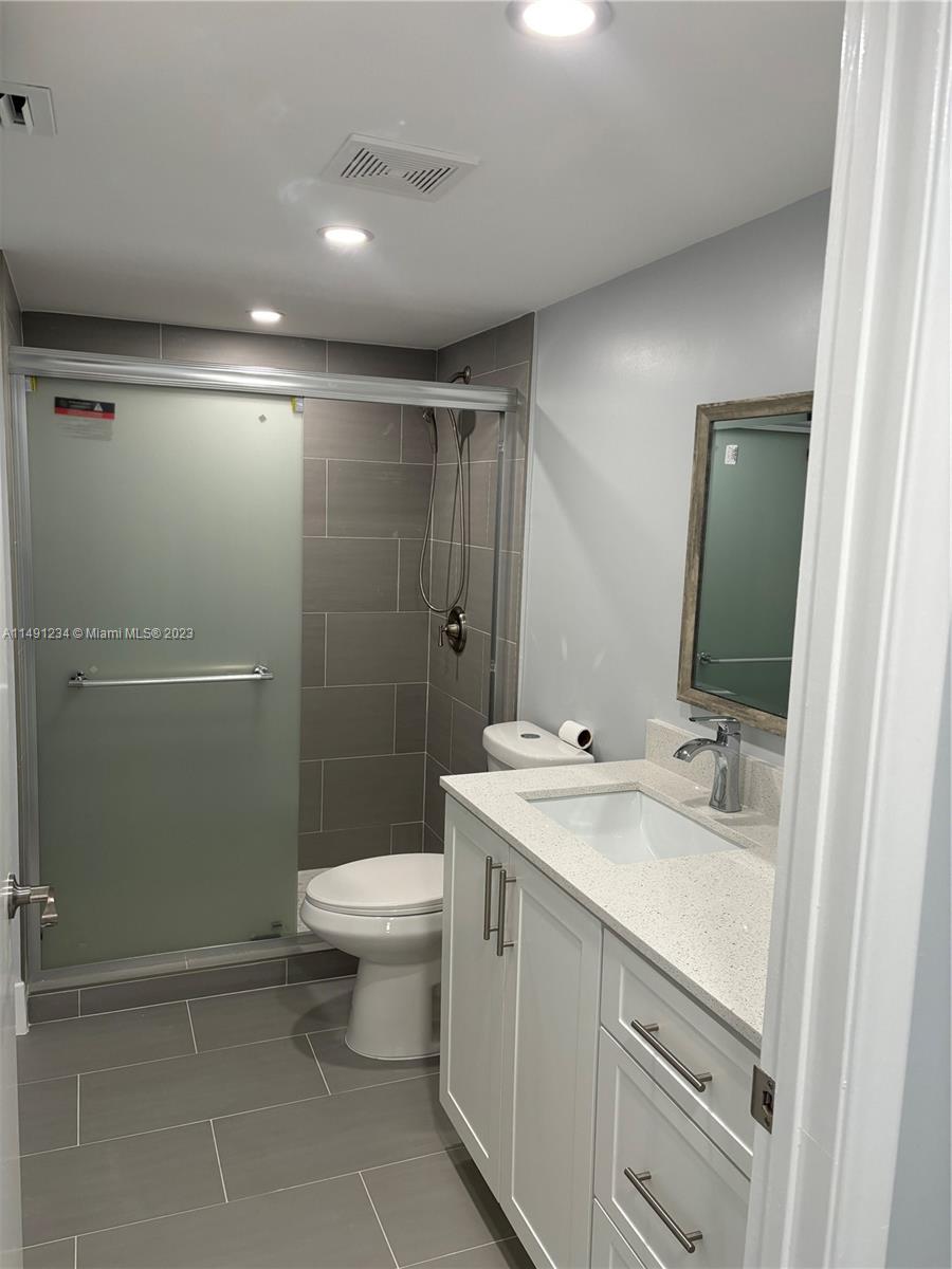 701 SW 128th Ave # 214F