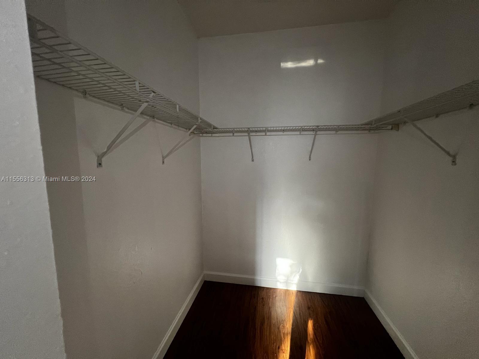 375 NE 26th Ave # 204