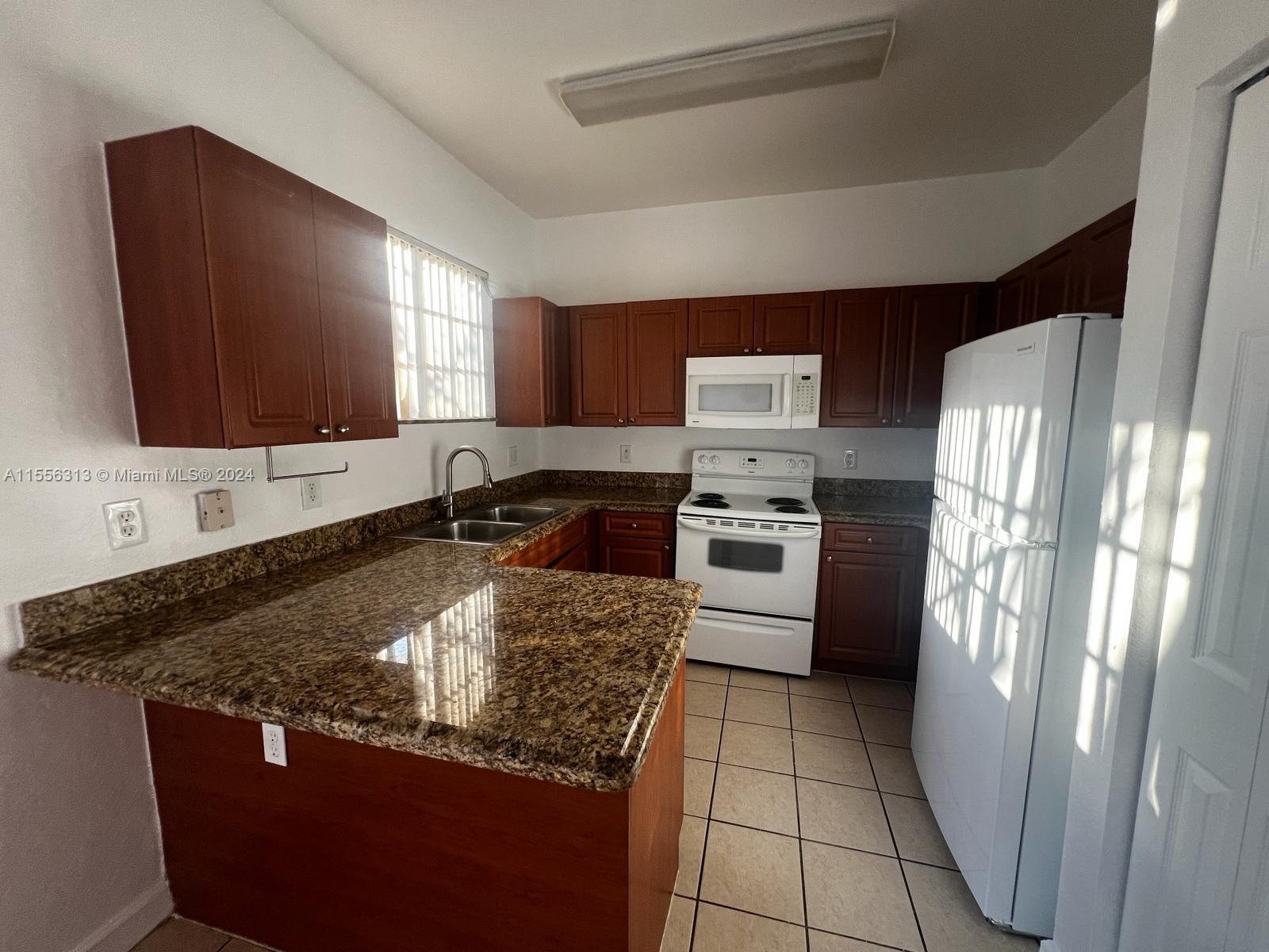 375 NE 26th Ave # 204