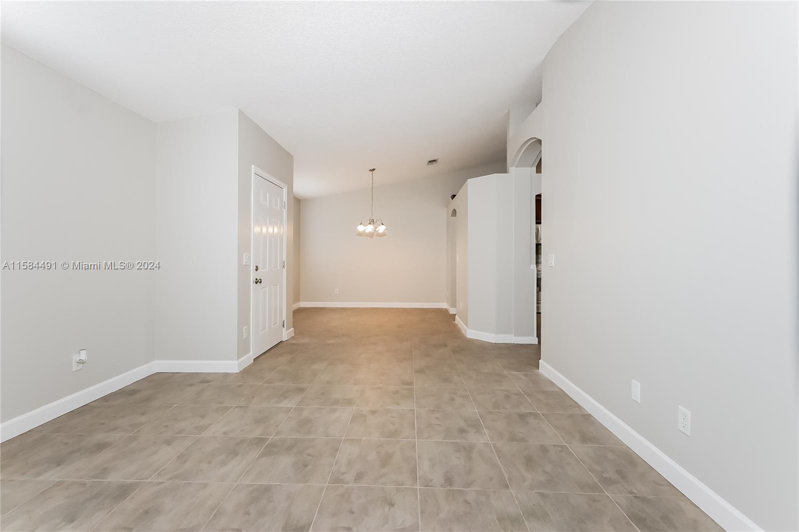 1666 SW Caisor Ave, Port St. Lucie