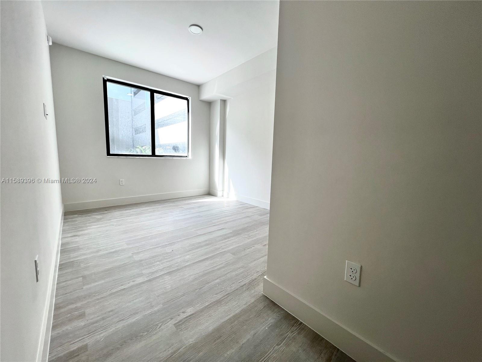 18412 Homestead Ave # 506