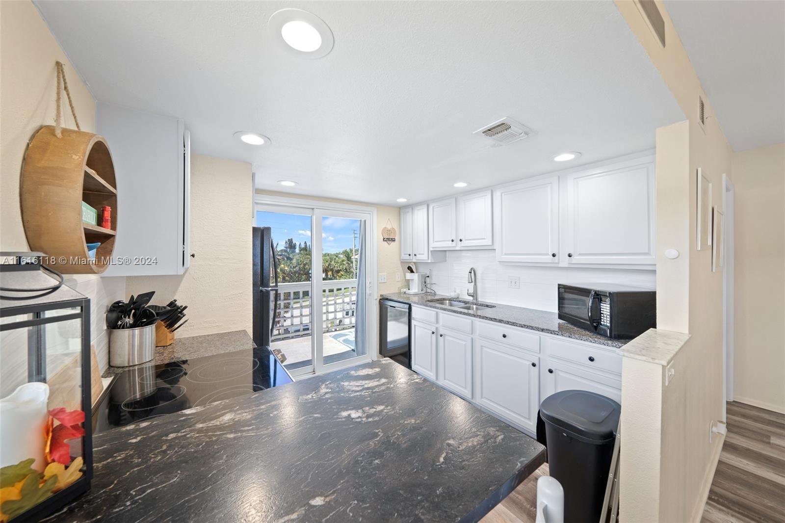 5255 Highway A1A