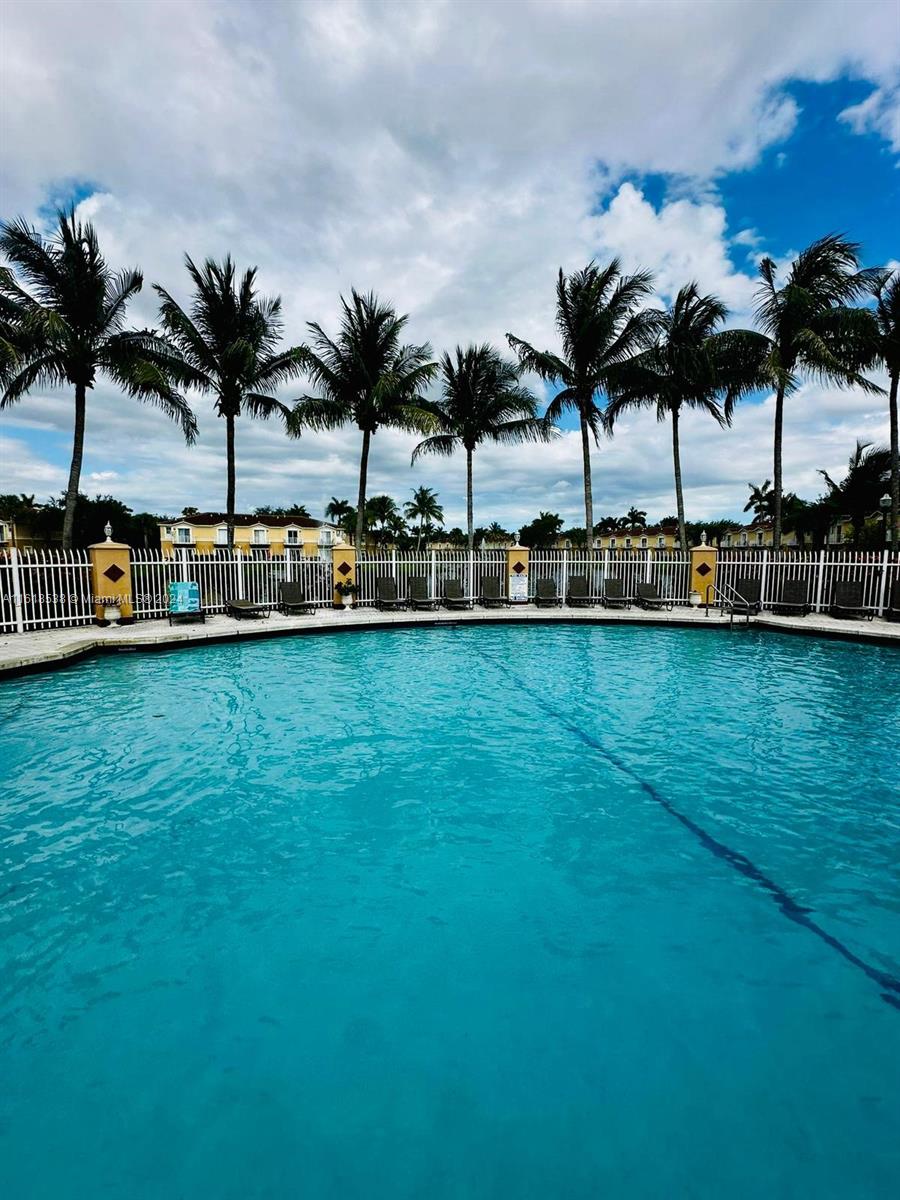 3105 SW 128th Ave # 113