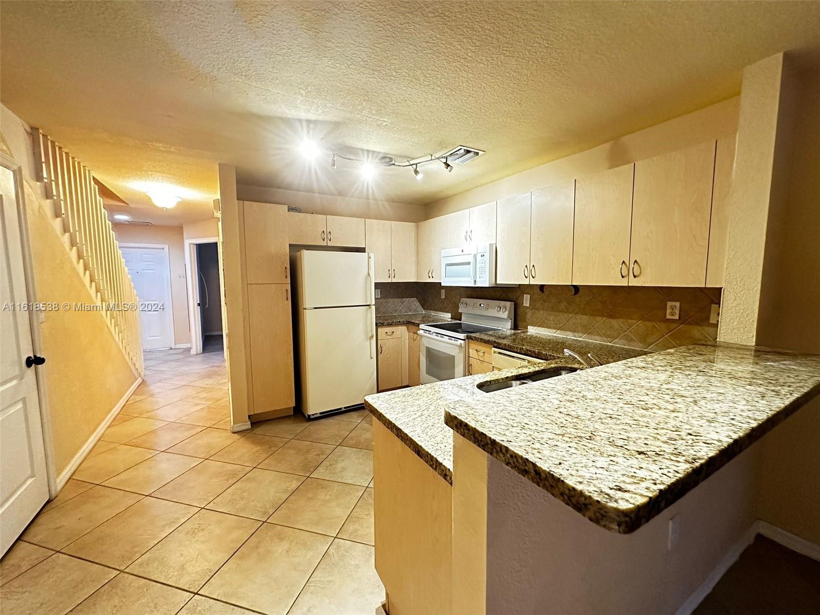 3105 SW 128th Ave # 113