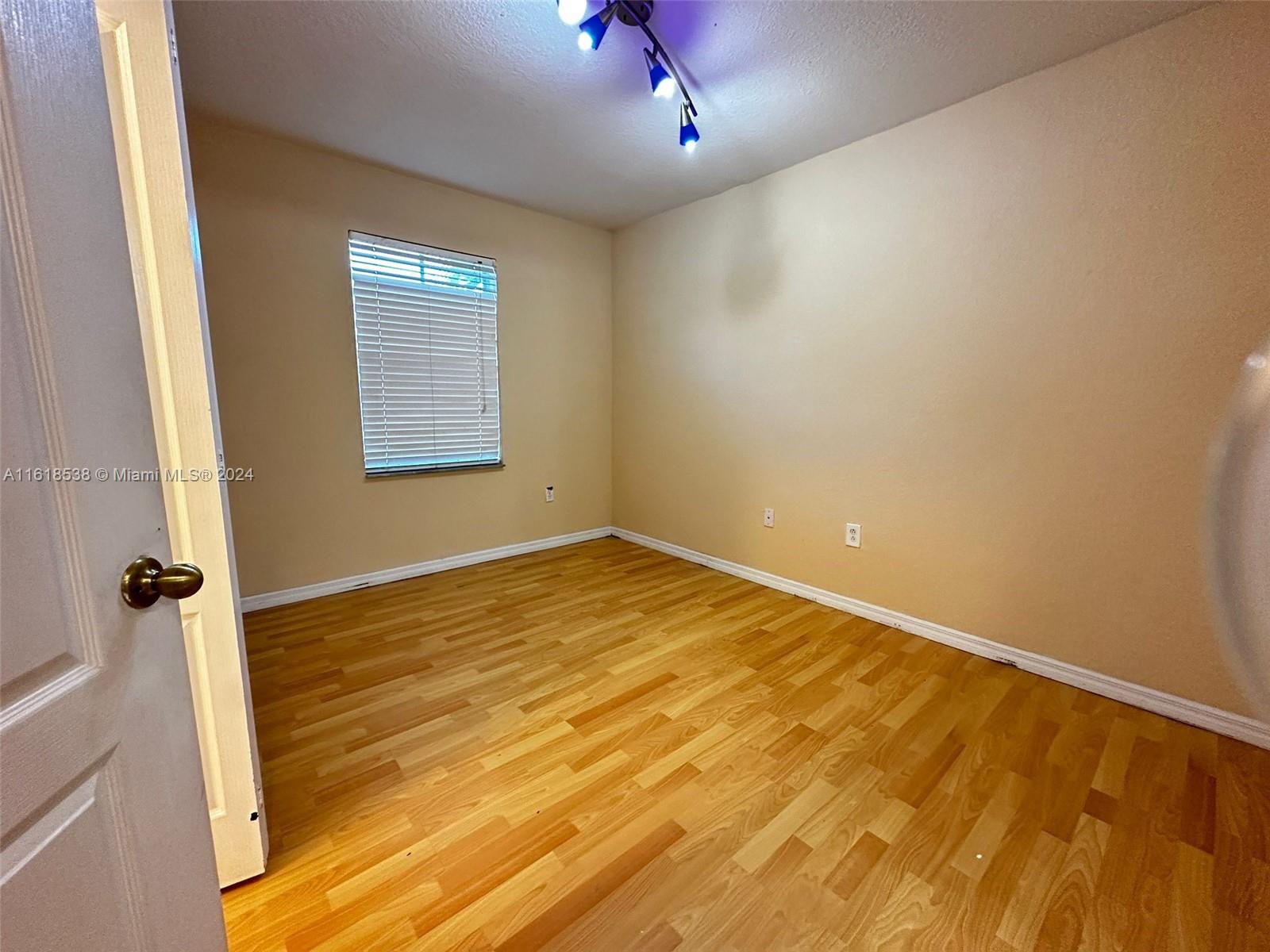 3105 SW 128th Ave # 113