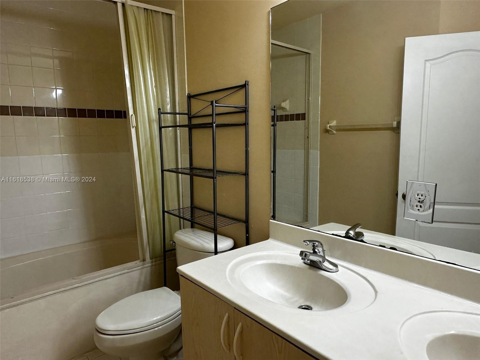 3105 SW 128th Ave # 113