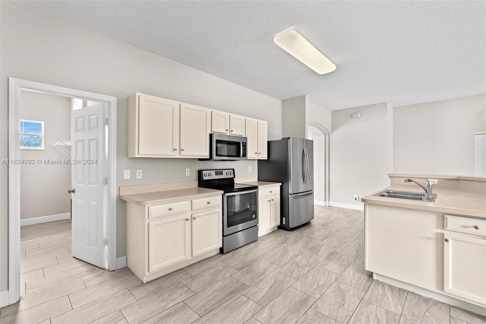 731 NW Treemont Ave, Port St. Lucie