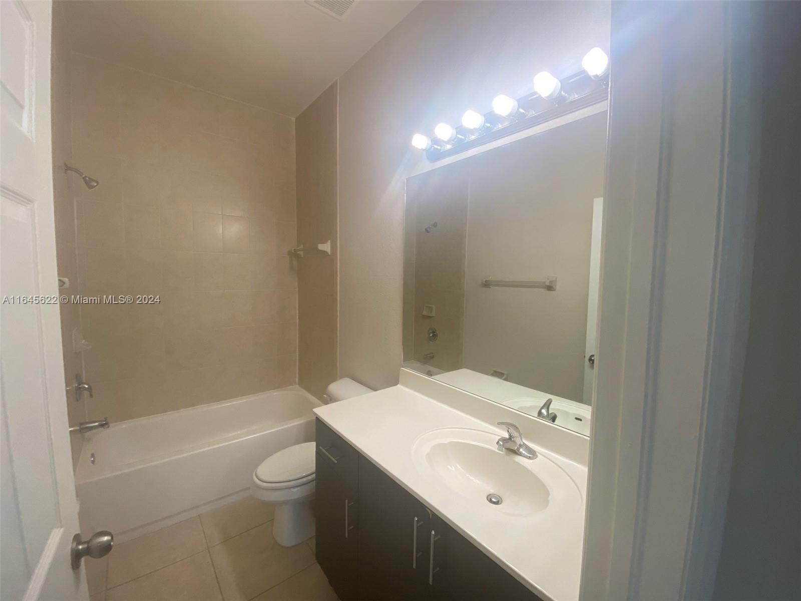 3425 W 80th St # 208