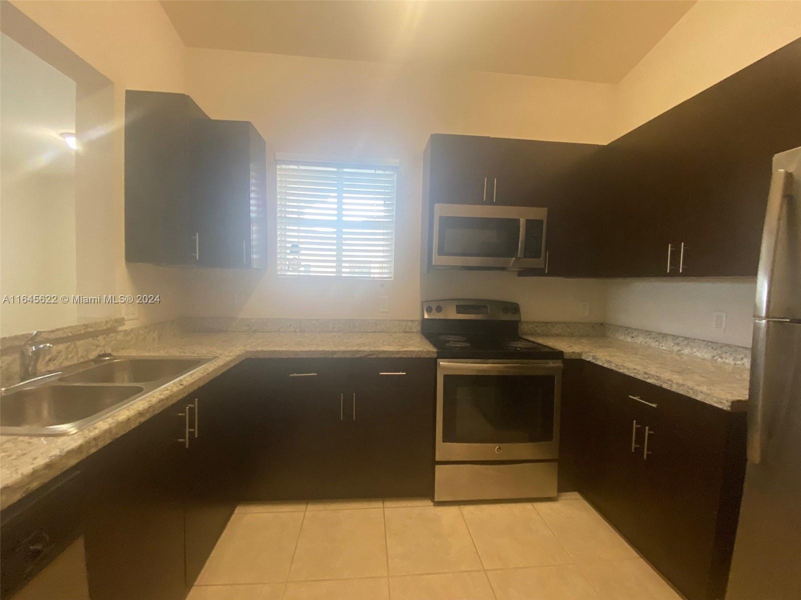 3425 W 80th St # 208