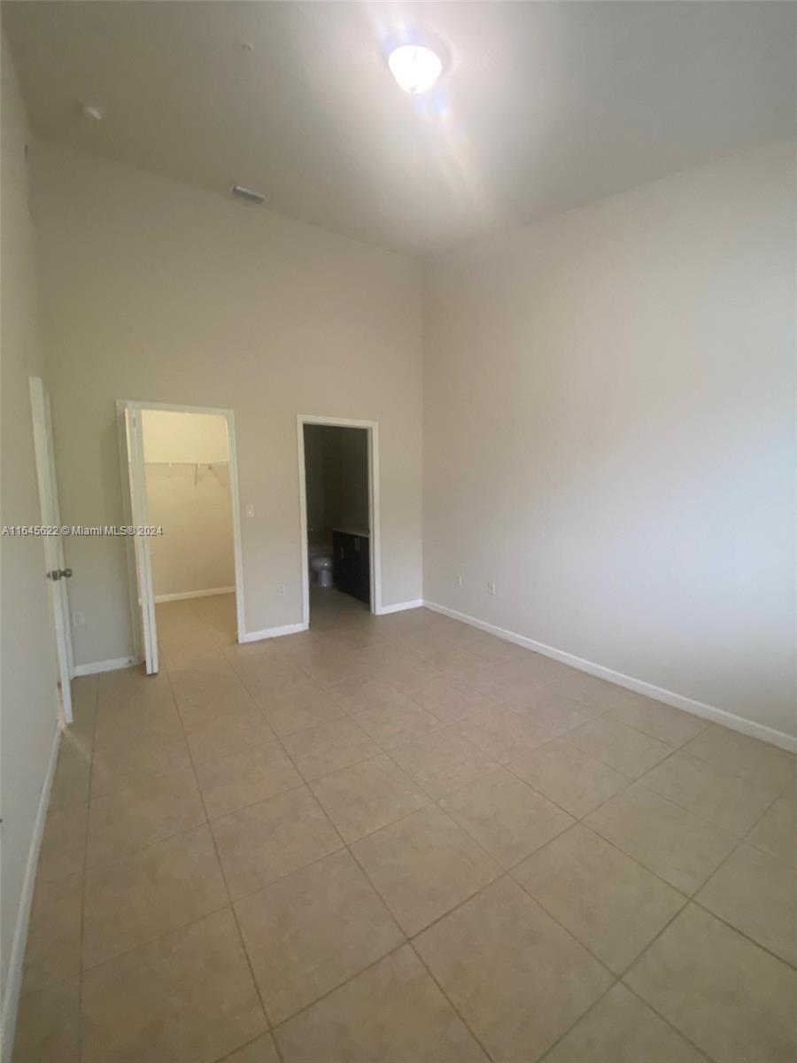 3425 W 80th St # 208