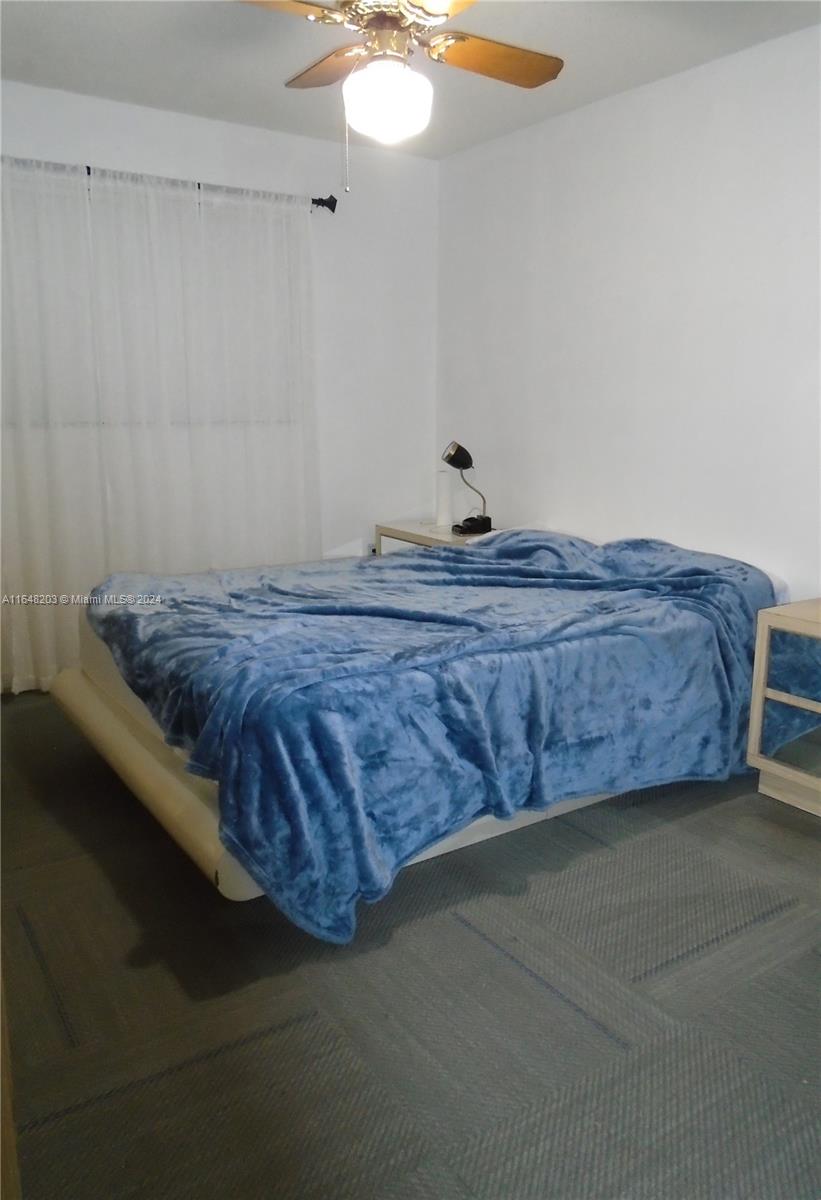 158 NW 18th Ct