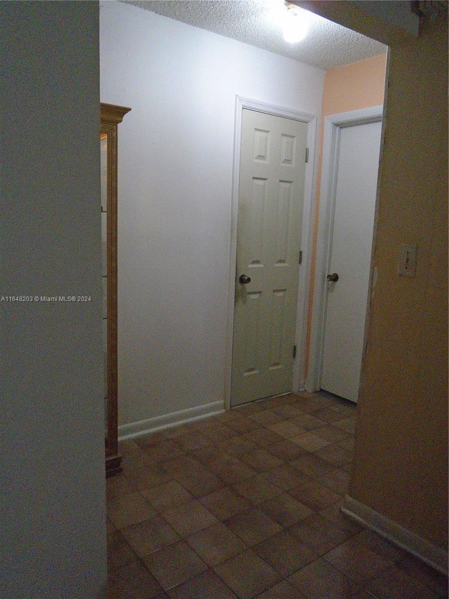 158 NW 18th Ct