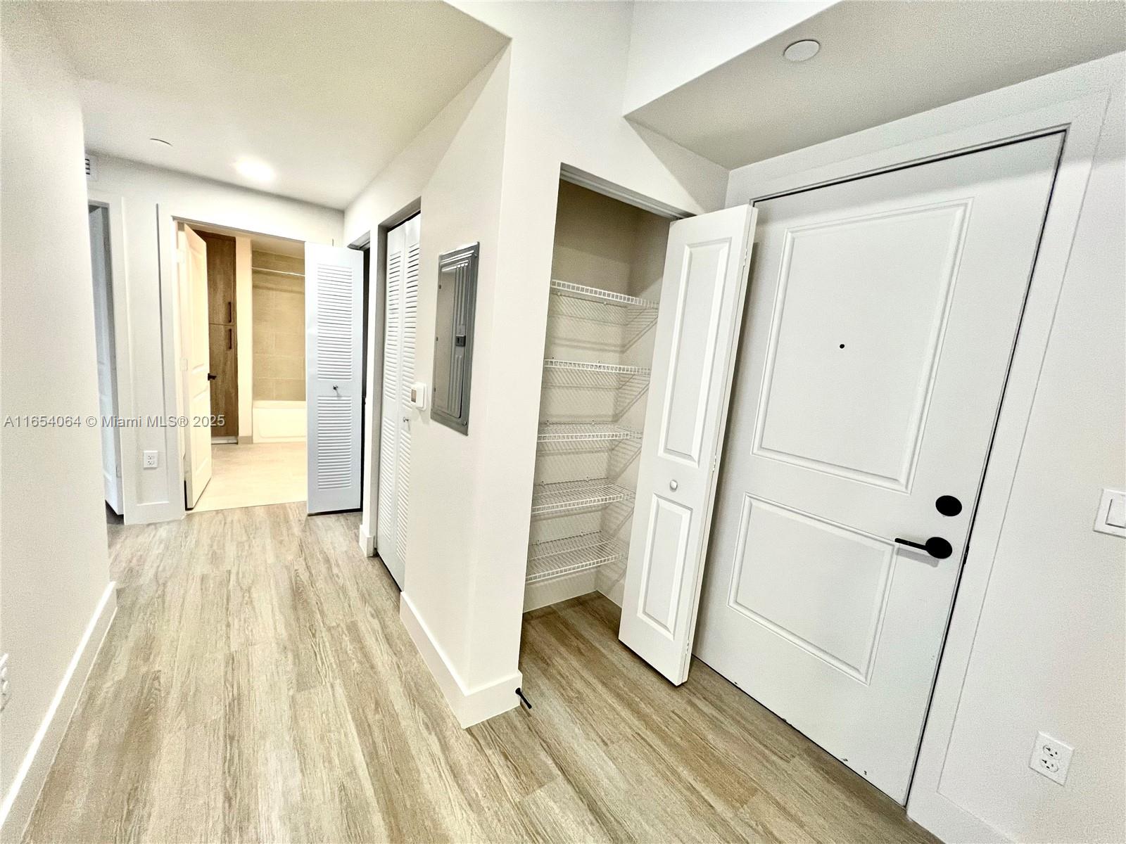 18412 Homestead Ave # 606