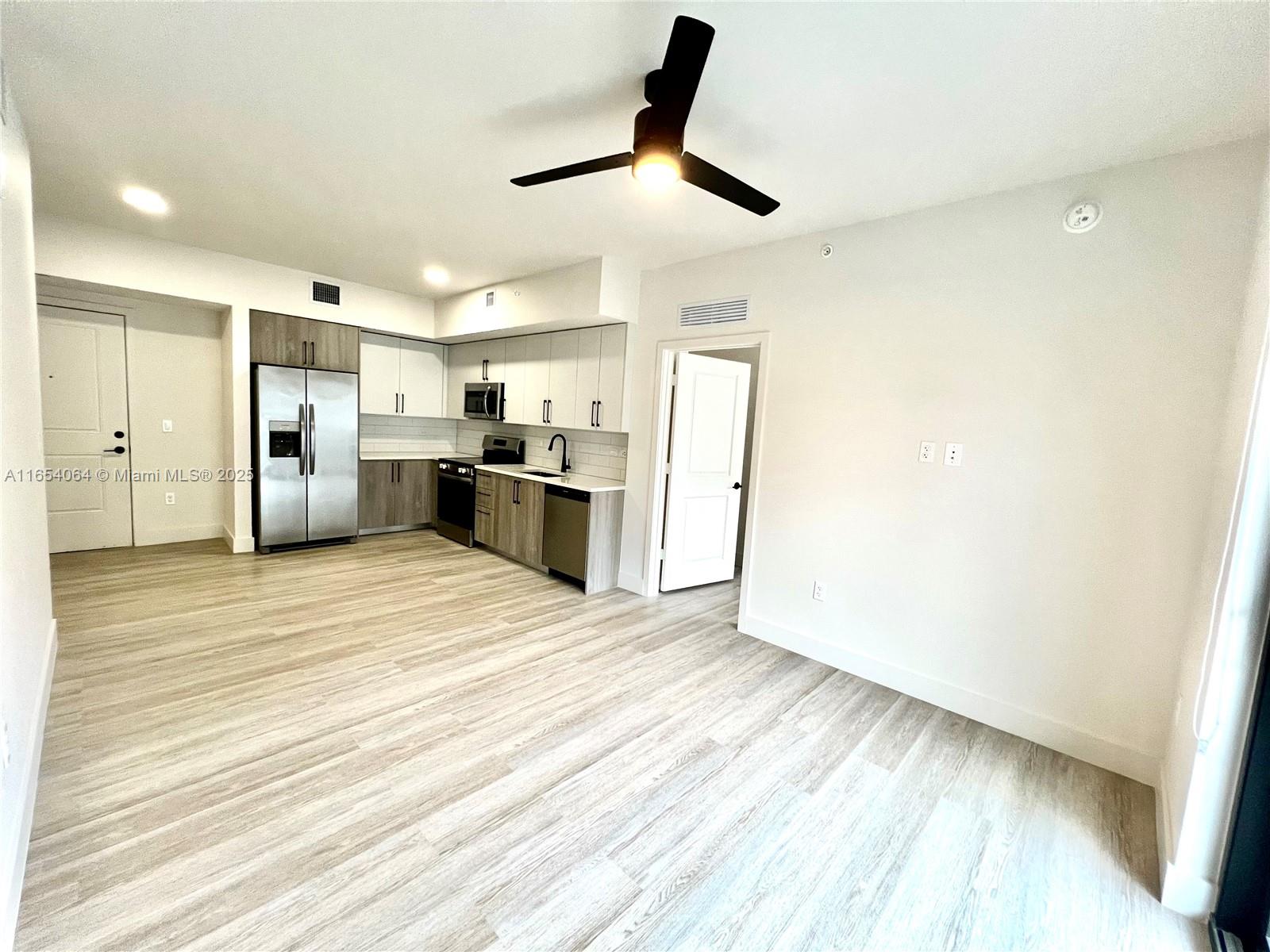 18412 Homestead Ave # 606