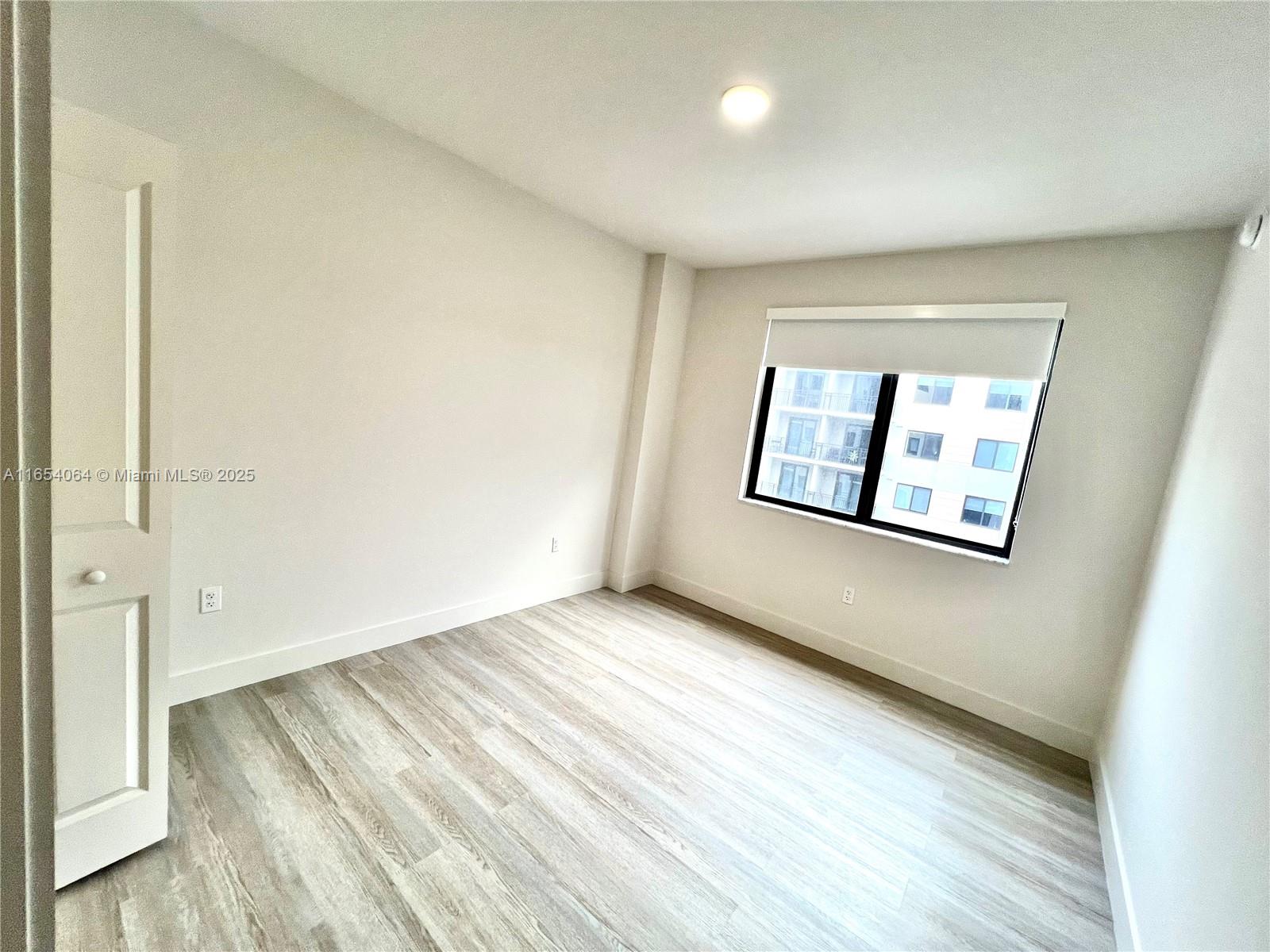18412 Homestead Ave # 606