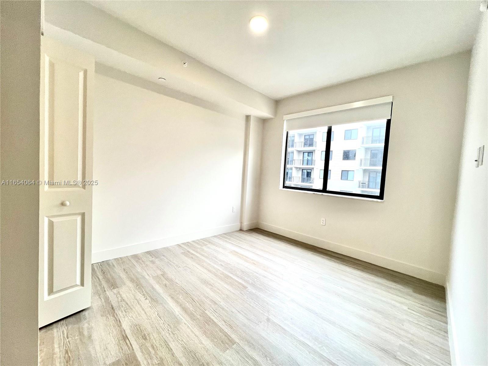 18412 Homestead Ave # 606