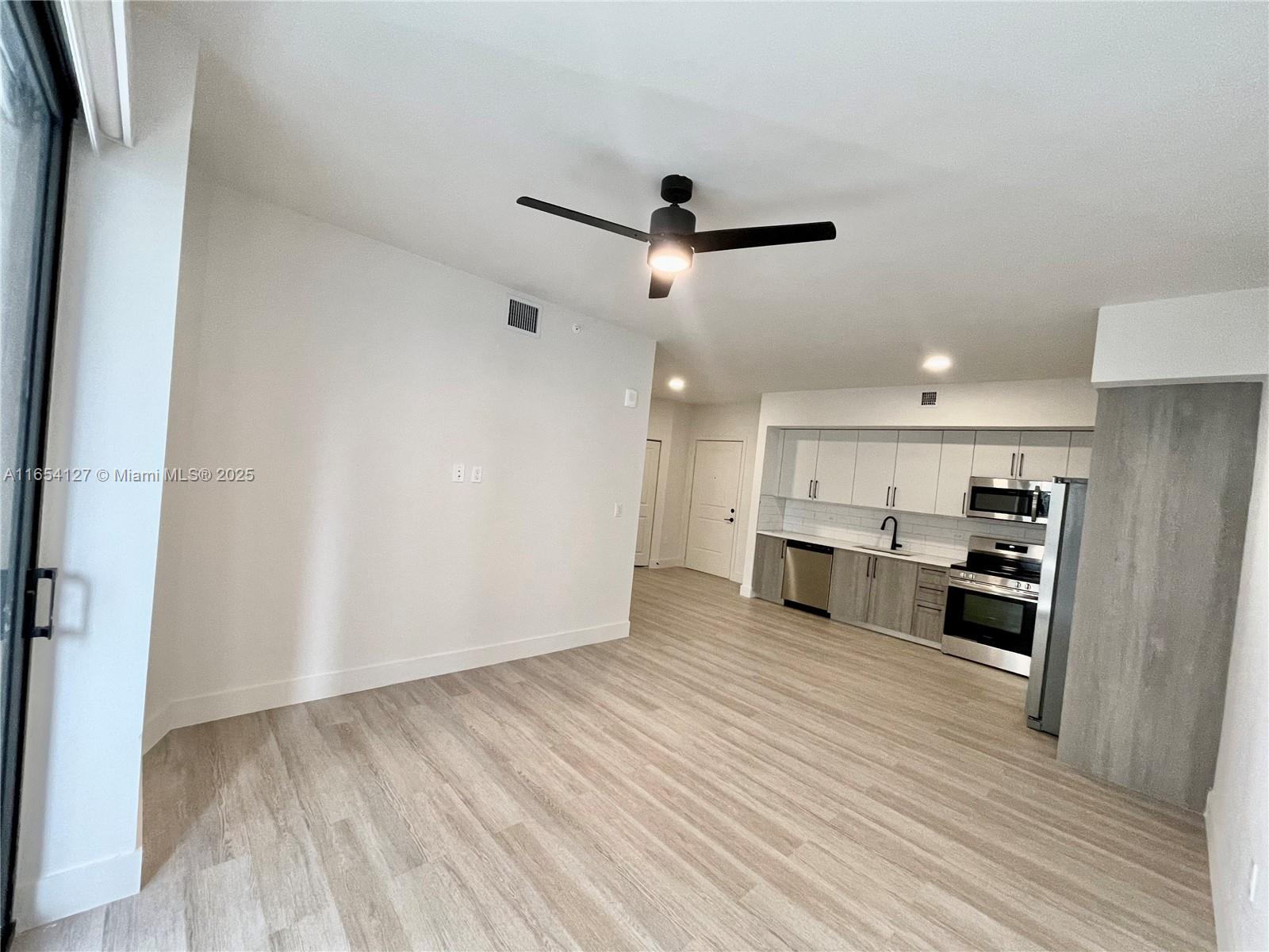 18412 Homestead Ave # 727