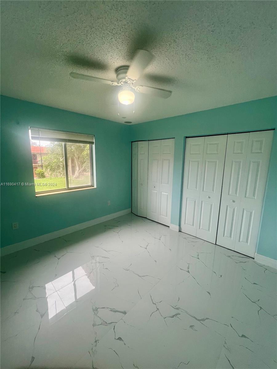 6100 Forest Hill Blvd # 205