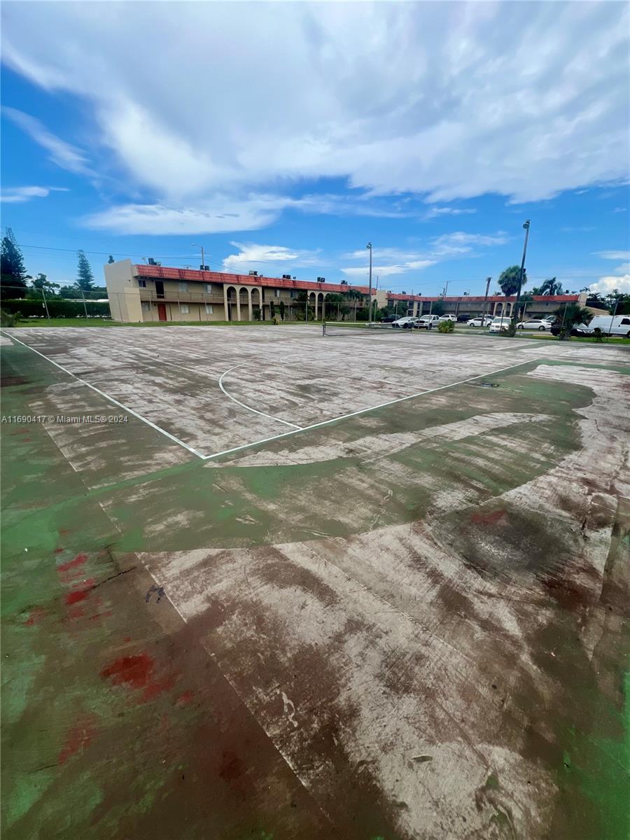 6100 Forest Hill Blvd # 205