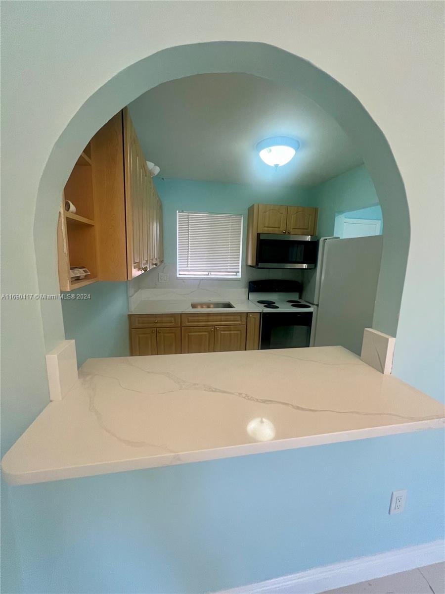 6100 Forest Hill Blvd # 205