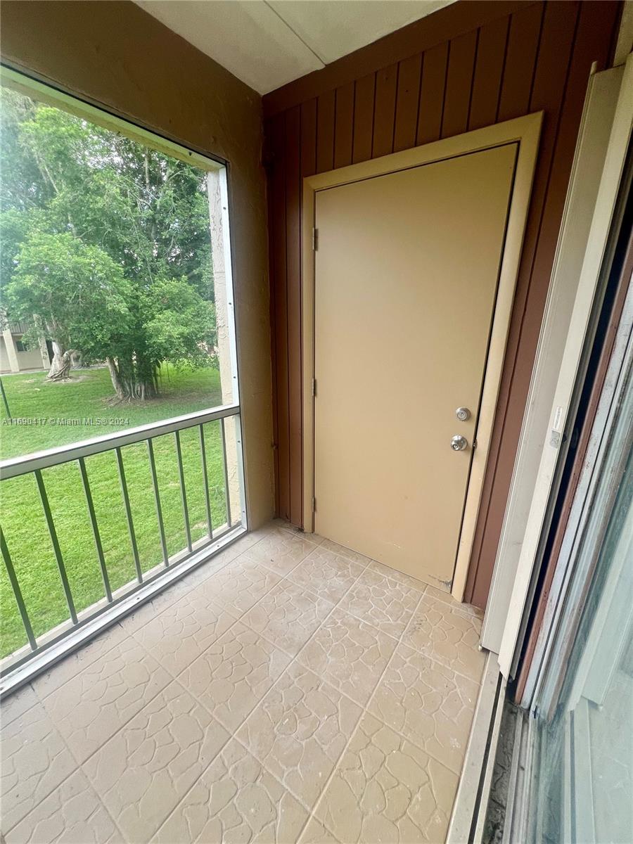 6100 Forest Hill Blvd # 205