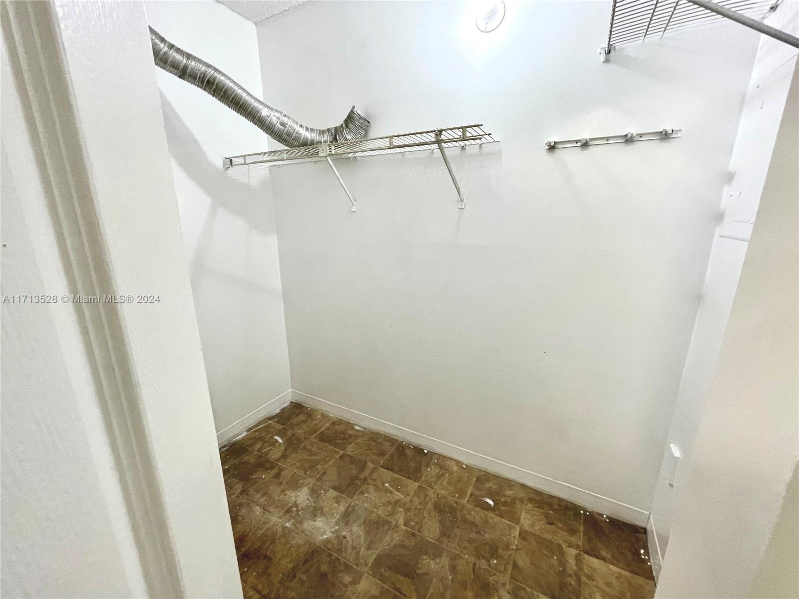 6115 NW 186th St # 307