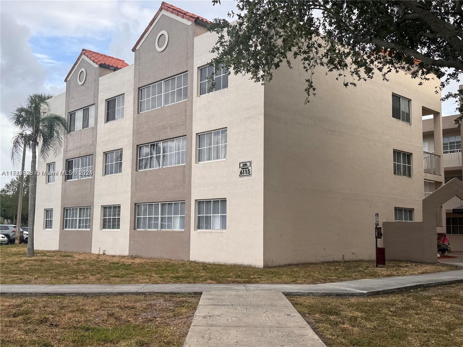 6115 NW 186th St # 307