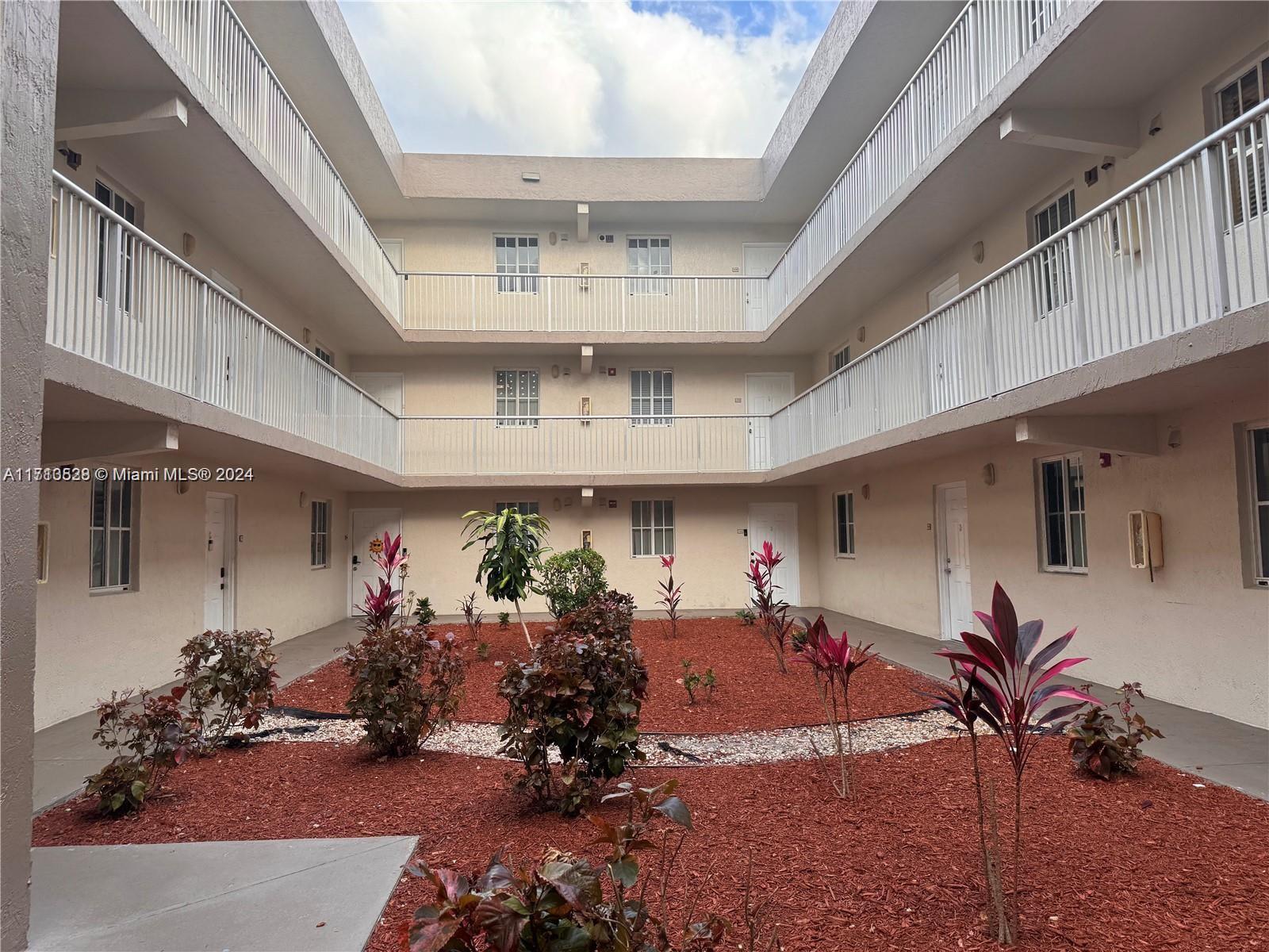 6115 NW 186th St # 307