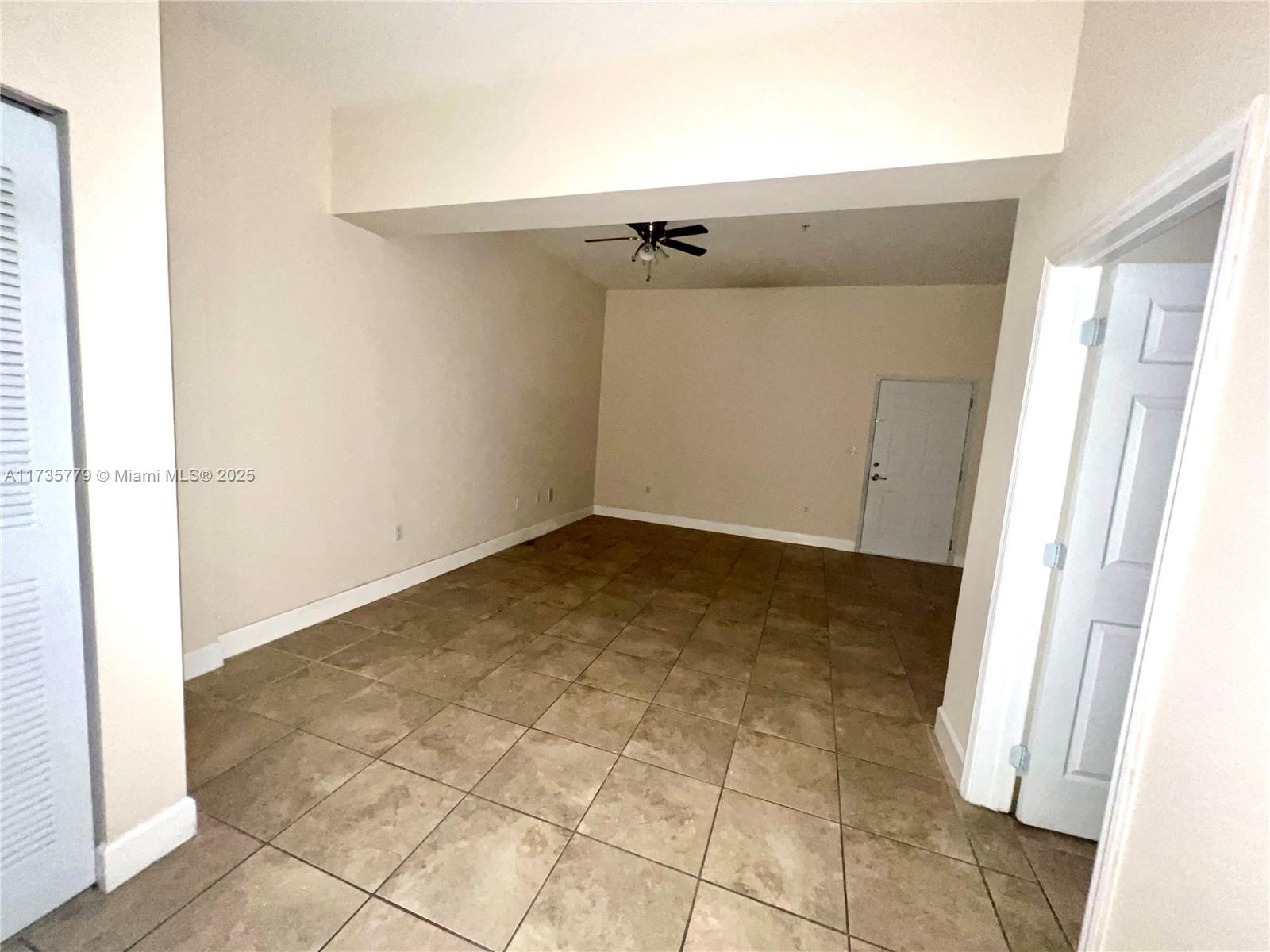 1253 SW 2nd St # 203