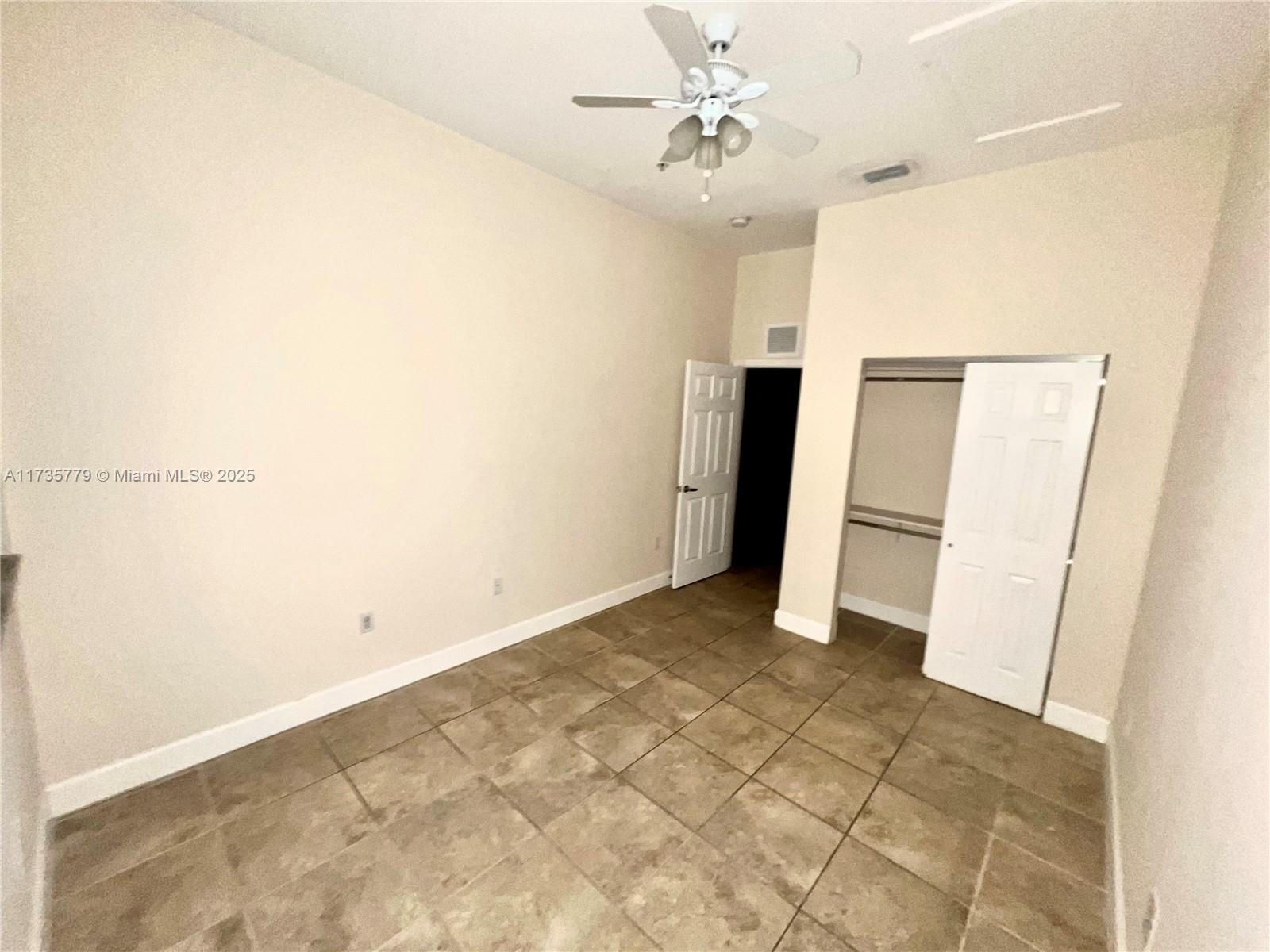 1253 SW 2nd St # 203