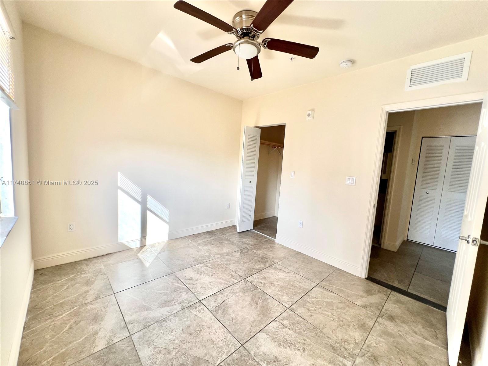 1830 NW 1st St # 10