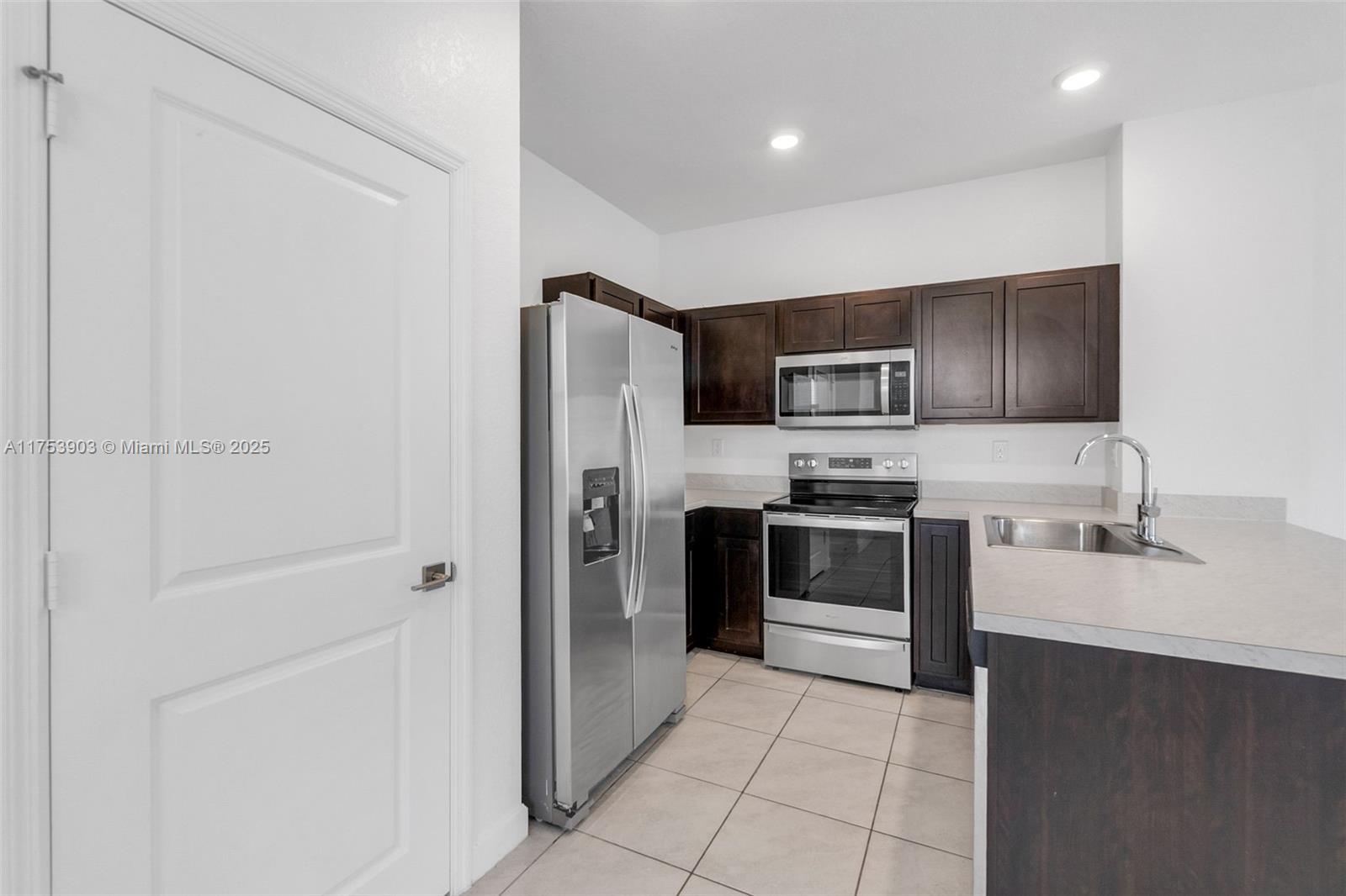 1150 SW 6th Ct