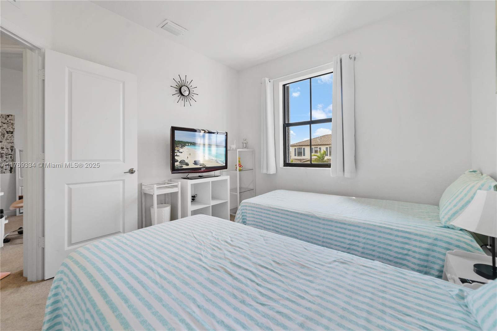 11805 SW 245th Ter
