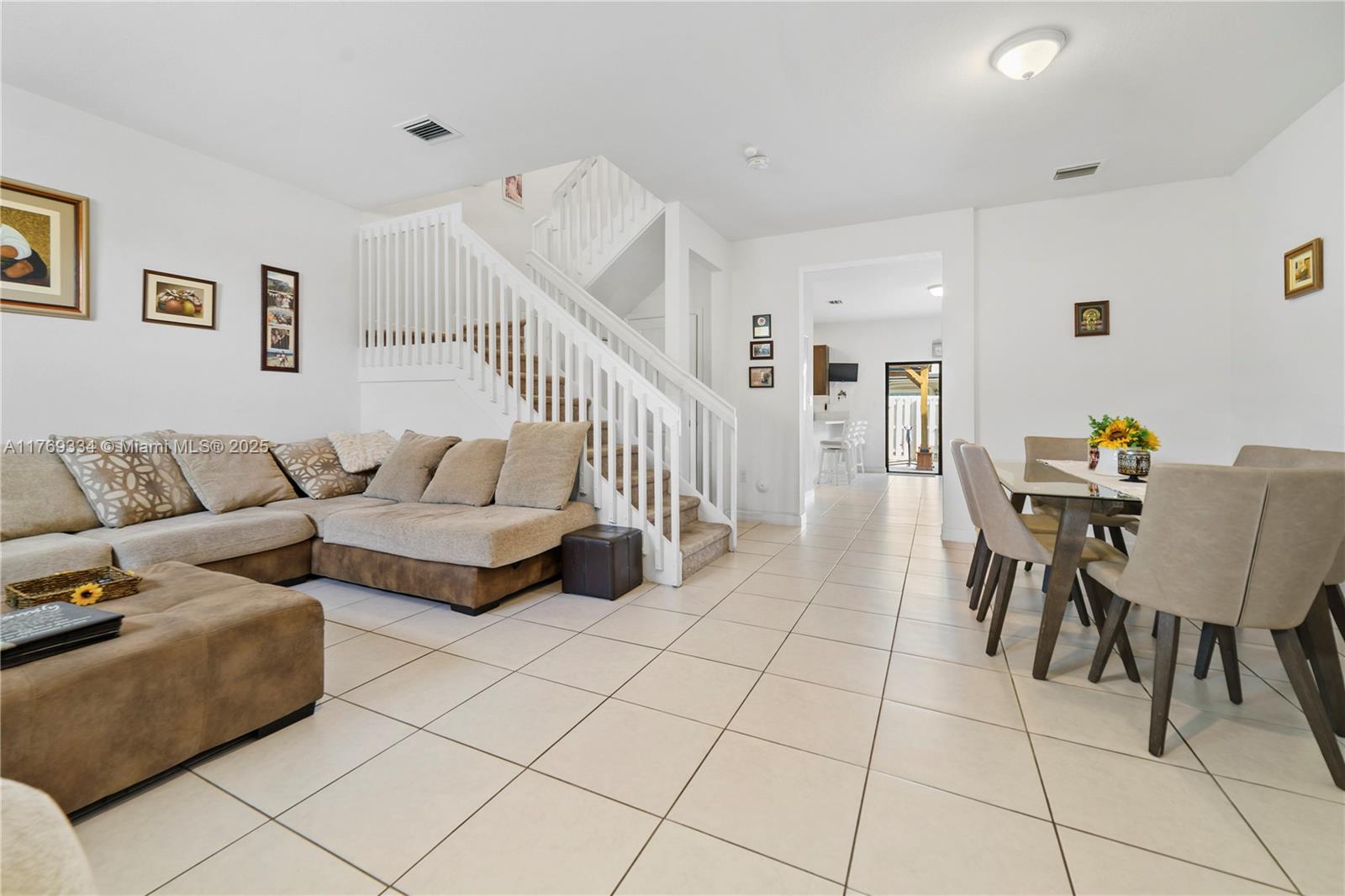11805 SW 245th Ter
