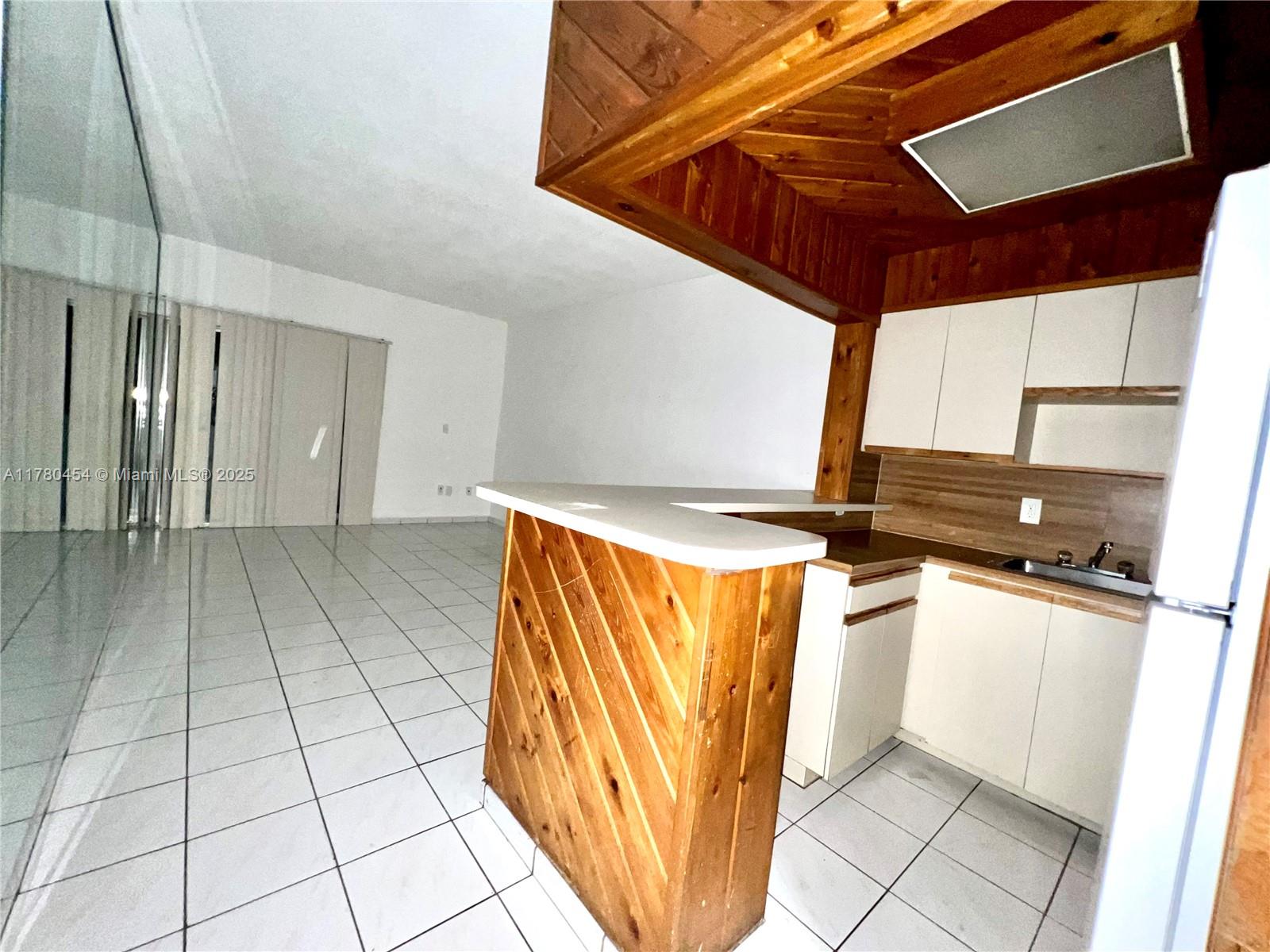 4370 NW 11th St # 103