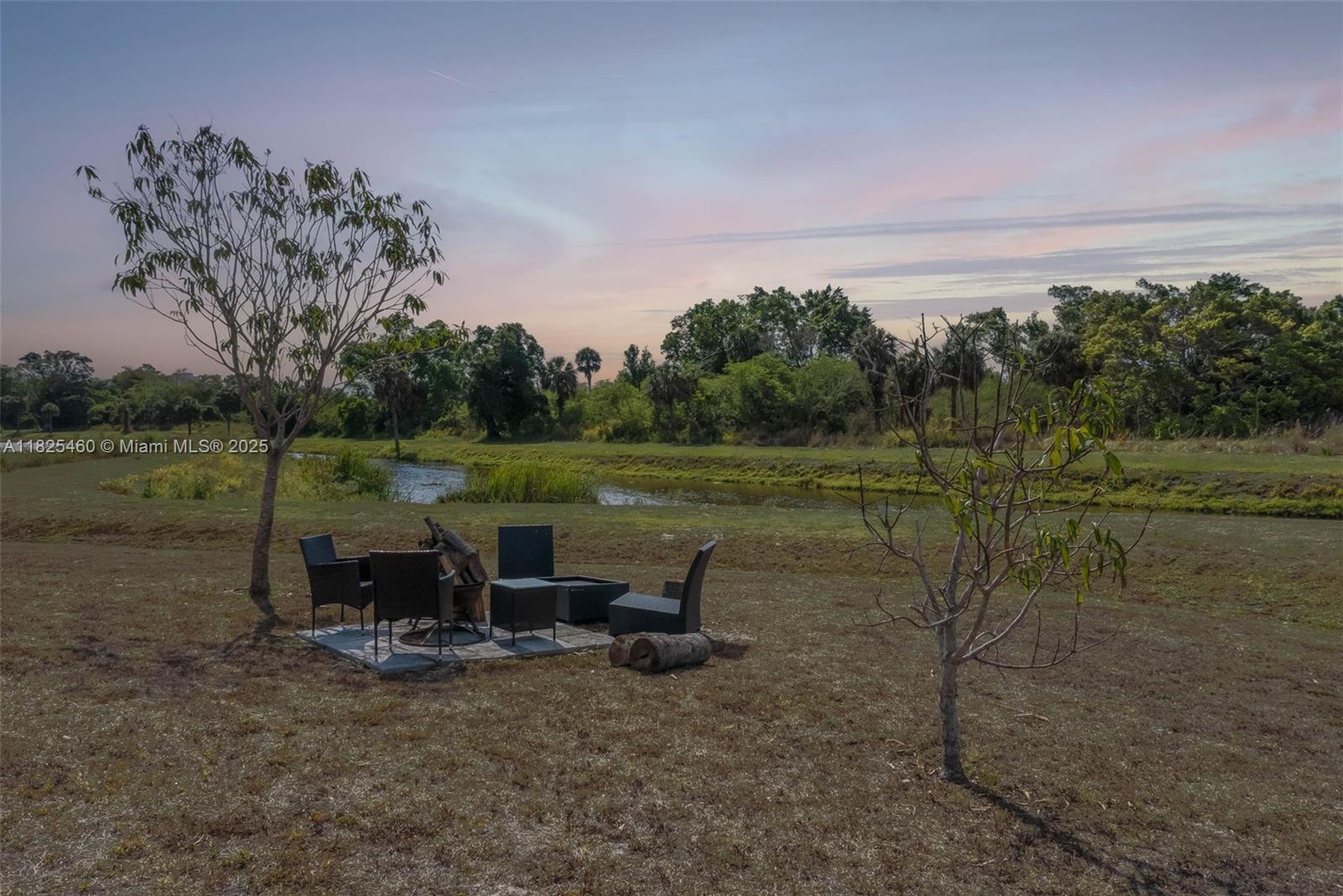 1125 WHITEHEAD CREEK LOOP