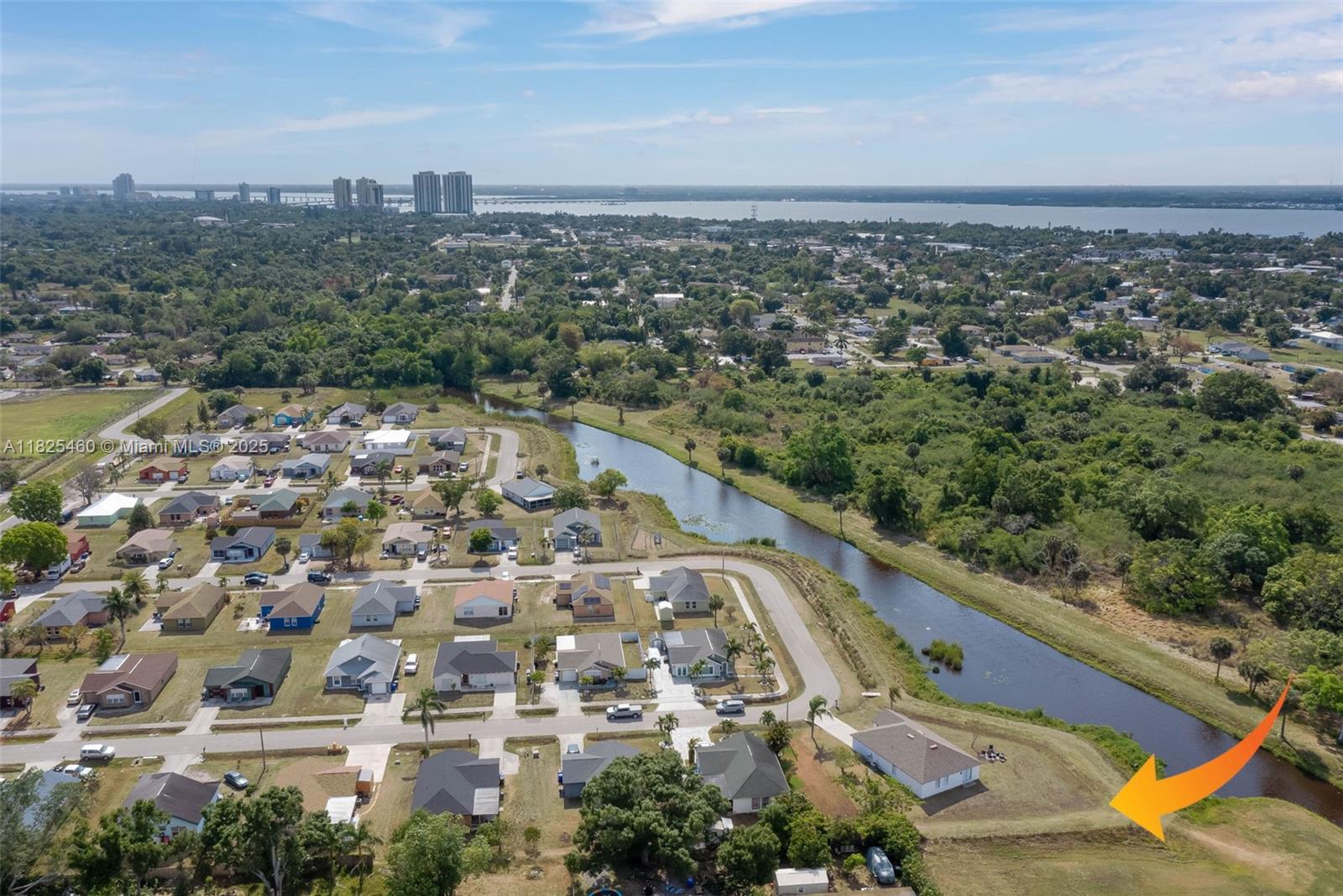 1125 WHITEHEAD CREEK LOOP
